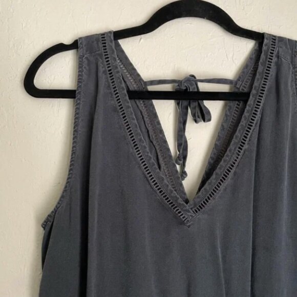 Cloth & Stone Khaki sleeveless V-Neck Straight Leg Tie Waist Jumpsuit Size PMed. - Picture 3 of 9